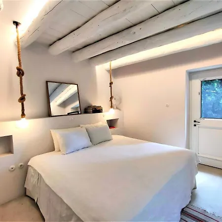 Cycladic Shangri La - Lemontree